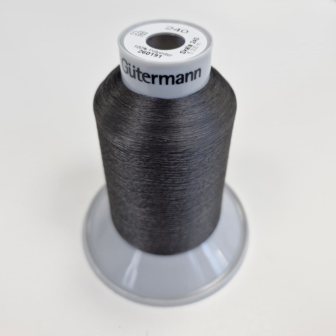 Hilo Gütermann para remallar SKALA 240 5.000m. Gris oscuro