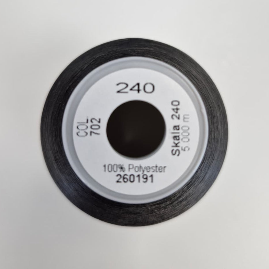 Hilo Gütermann para remallar SKALA 240 5.000m. Gris oscuro